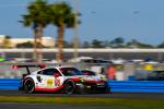 Porsche 911 RSR 2017 года